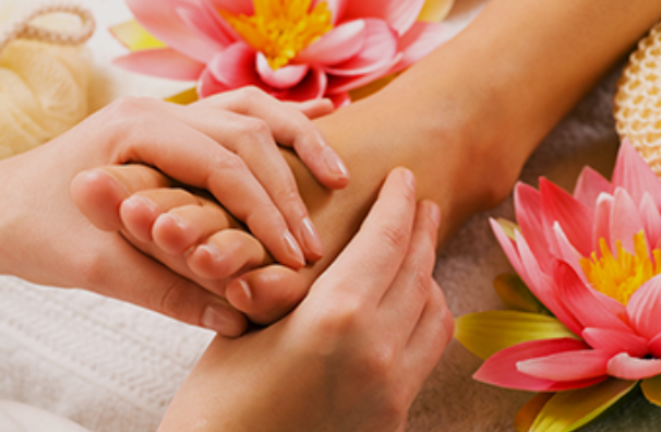 Manicure detail